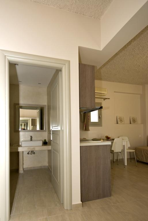 Alafouzos Studios & Apartments Kamári Quarto foto