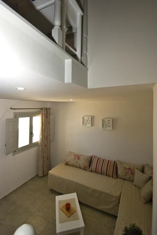 Alafouzos Studios & Apartments Kamári Quarto foto